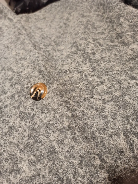 Dámský jakoby vlněný kabát JEDEN KNOFLÍK