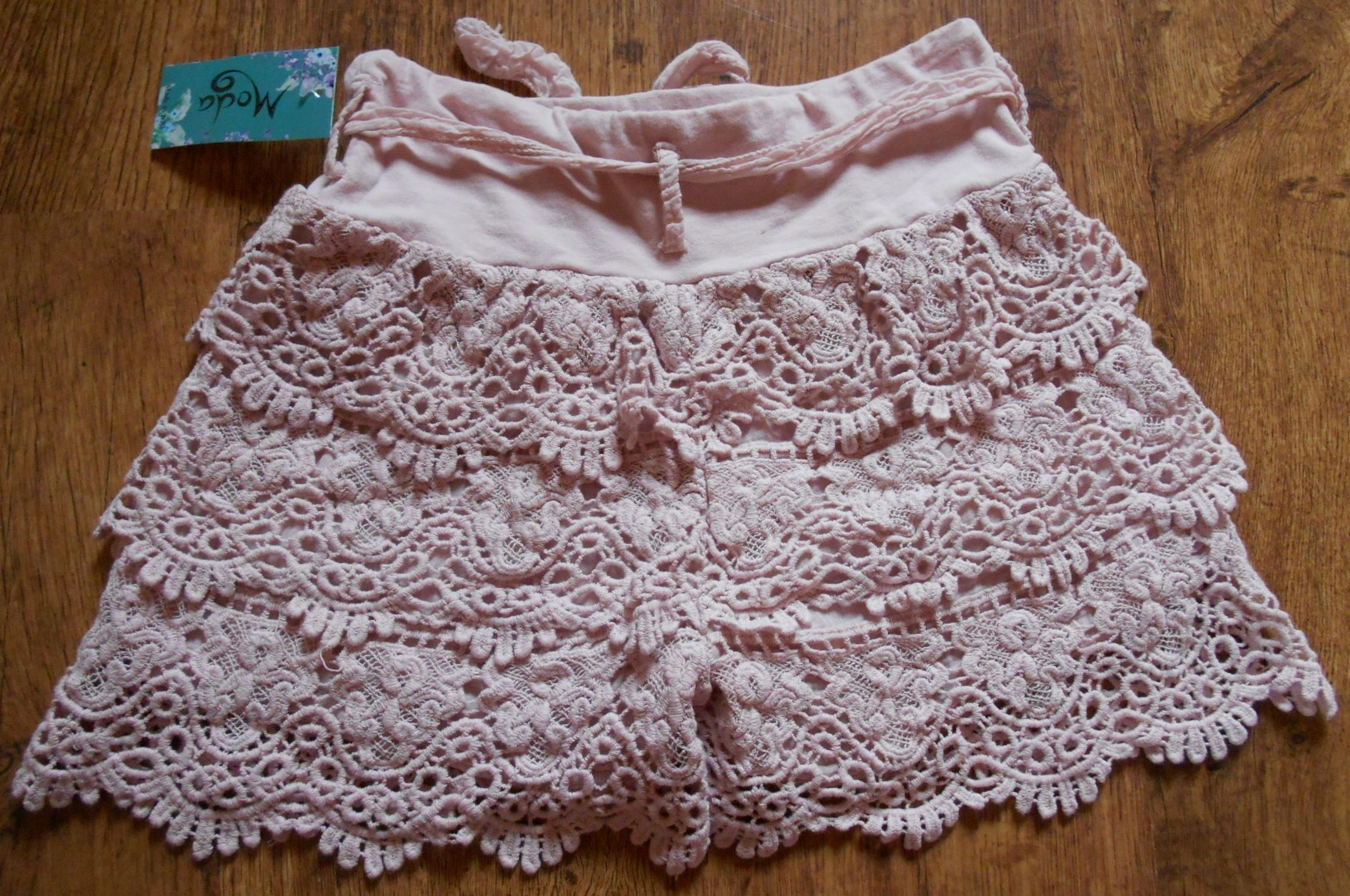 KRAŤASY S KRAJKOU pudrově růžové